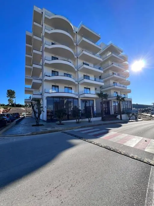 Apartment Daria Sarandë 0*,
